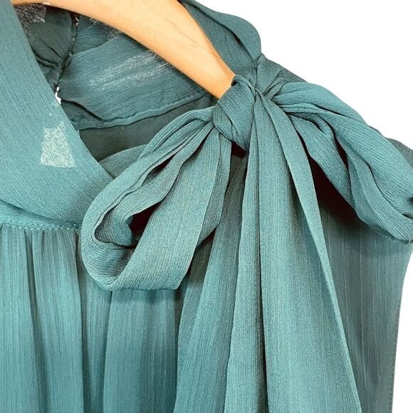 Elliatt Kavalo Halter Mini Dress - Picture 9 of 16